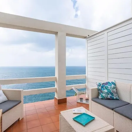 A Pretty House Overlooking The Sea Porto Alabe